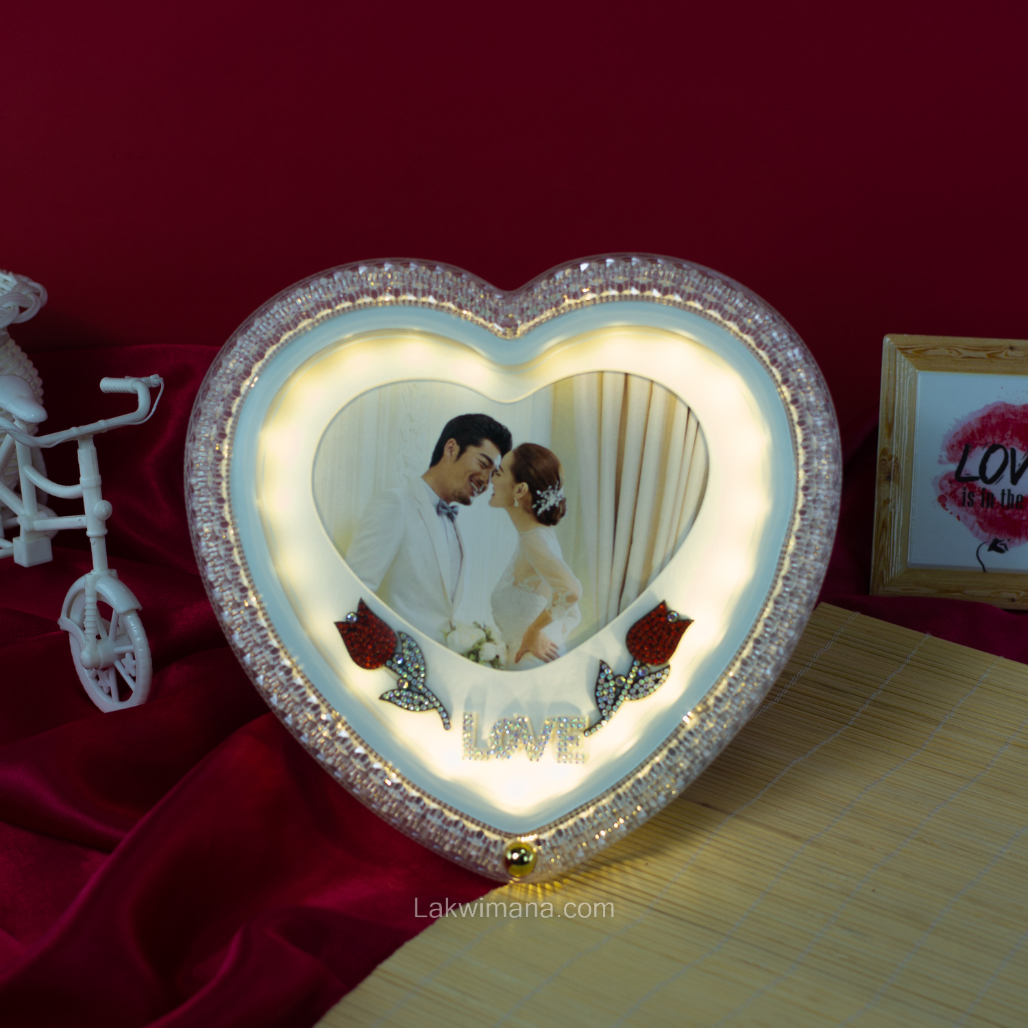 Light Heart Photo Frame